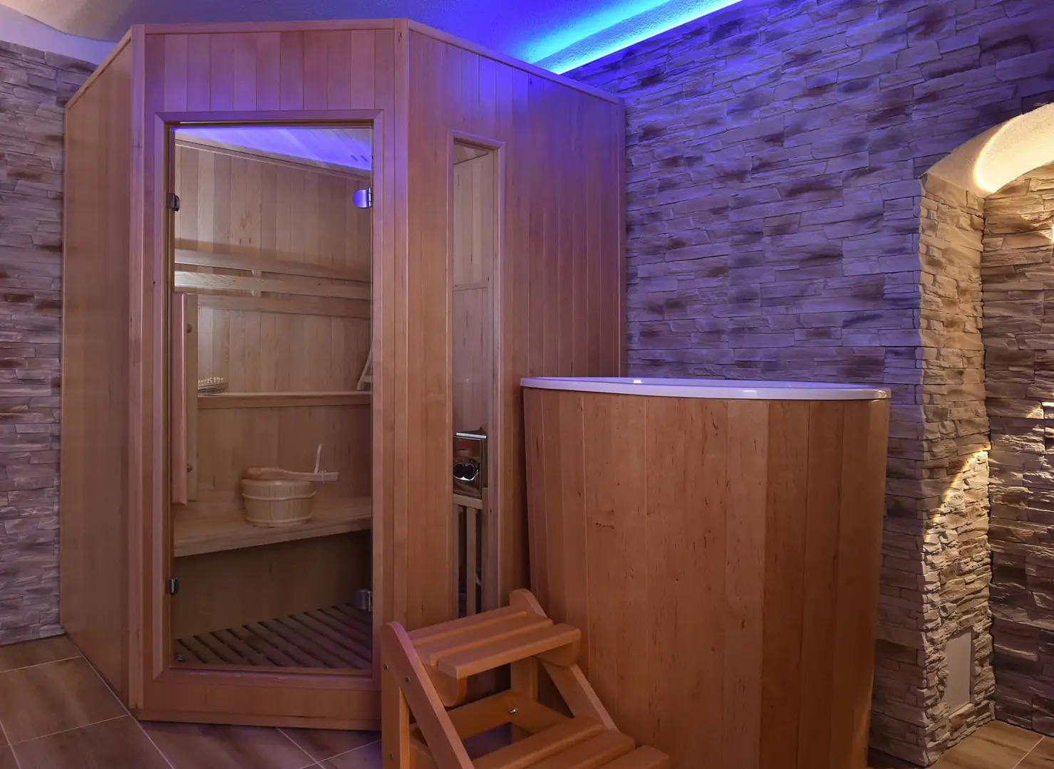 Relaxační sauna s kamenným obložením v Chatě Harmonie